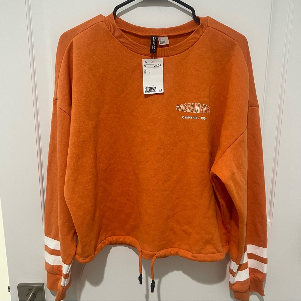 Cute orange long sleeve shirt🧡